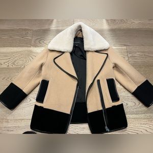 Club Monico Faux Sherpa Jacket in creme